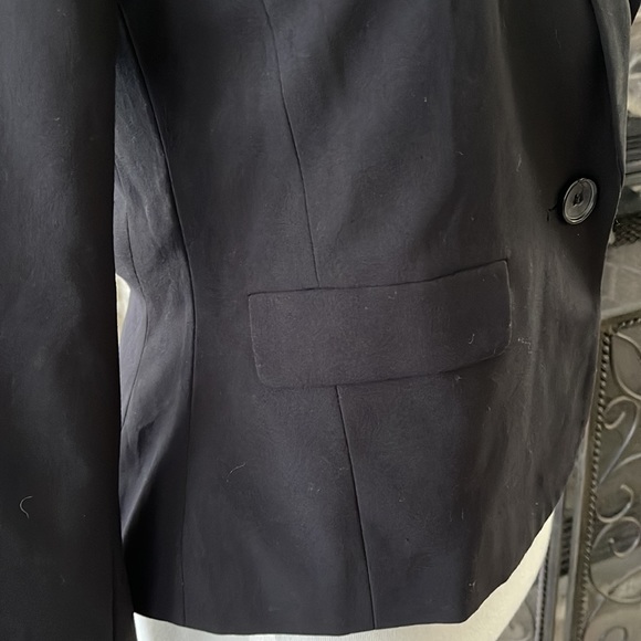 Blazer - Picture 4 of 5